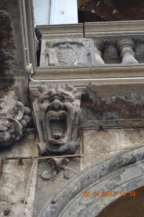 La Regina Di Vertecoeli Napels Buitenkant foto
